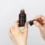 MARY & MAY - Idebenone + Blackberry Complex 30 ML | Suero Antiedad